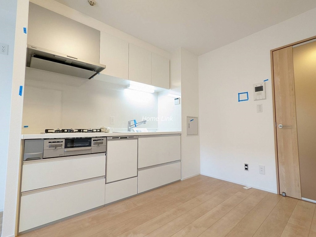 ライオンズマンション成増第5　2階　W2100サイズキッチンは食器洗浄機付き